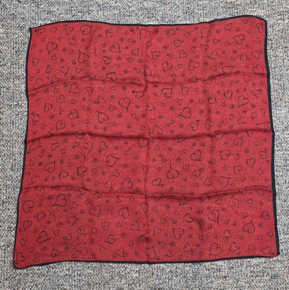 Nordstrom Classiques Entier Open Hearts Silk Neck Scarf